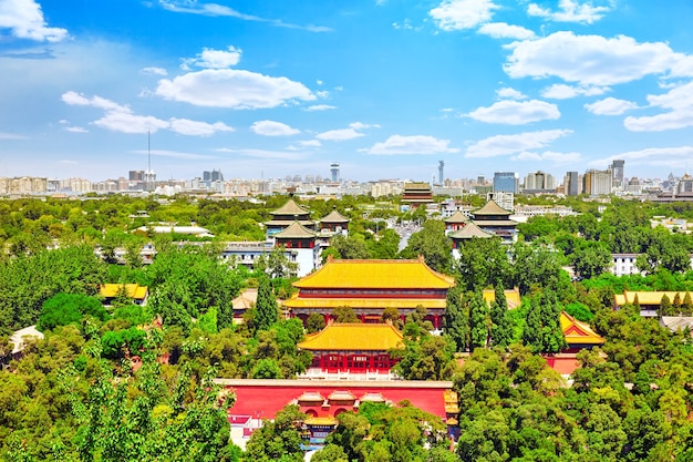 Parc Jingshan, panorama ci-dessus sur la capitale de la Chine - ville de Pékin.