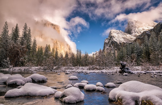 Le parc national de Yosemite en hiver