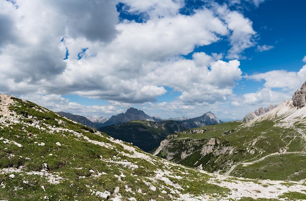 Parc Naturel National Tre Cime Dans les Alpes Dolomites. Belle nature de l'Italie.