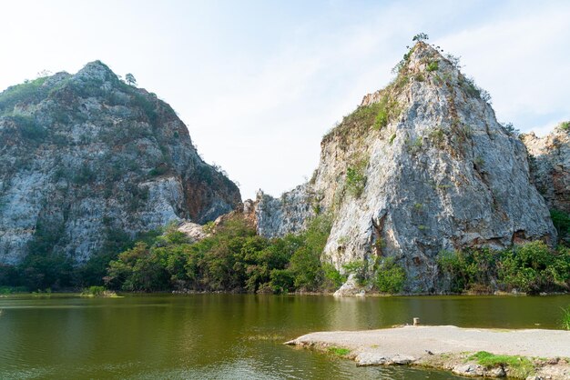 Parc de pierres de Khao Gnu en Thaïlande