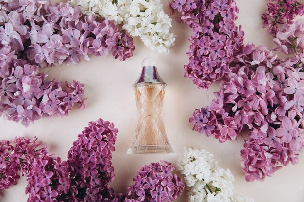 Parfumerie et concept de parfum floral