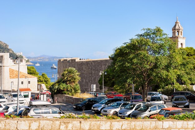 Parking à Saint John Fort dans la vieille ville de Dubrovnik, en Croatie