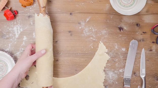 Pas à pas. Faire une croûte à tarte à partir de zéro pour cuire une tarte à la citrouille.