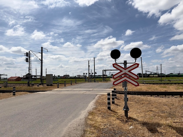 passage à niveau avec panneaux