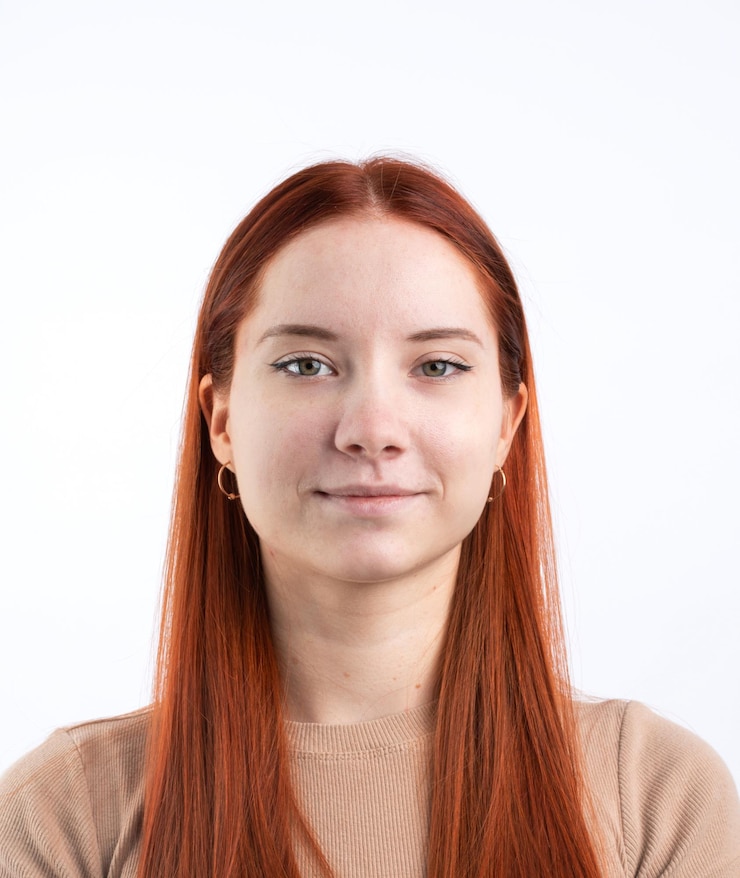 Photo passeport biométrique photo d'une peau saine d'aspect naturel féminin attrayant