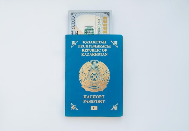 Passeport national République du Kazakhstan Voyage citoyenneté réinstallation immigration ou concept de pot-de-vin