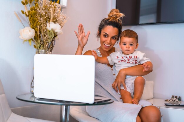 Passer un appel vidéo avec la famille