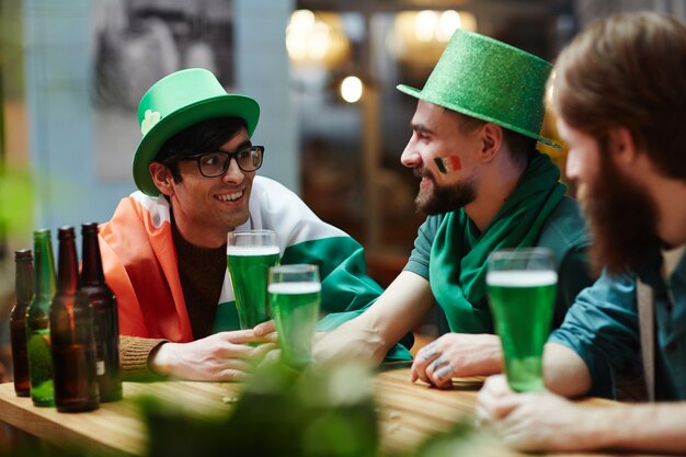 Passer du temps dans un pub