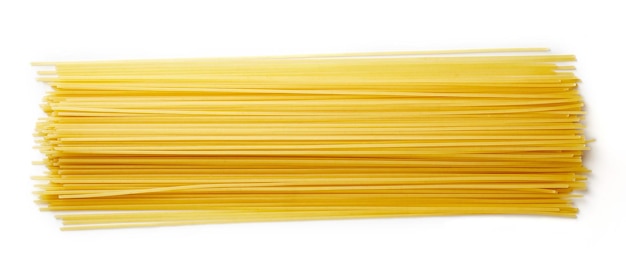 Pasta de spaghettis isolé sur le blanc d'en haut