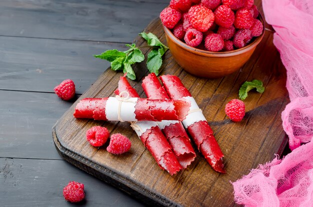 Pastille juteuse de framboises et framboises