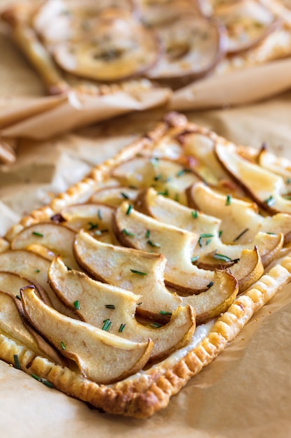 Pâte feuilletée Tarte aux poires au fromage de chèvre