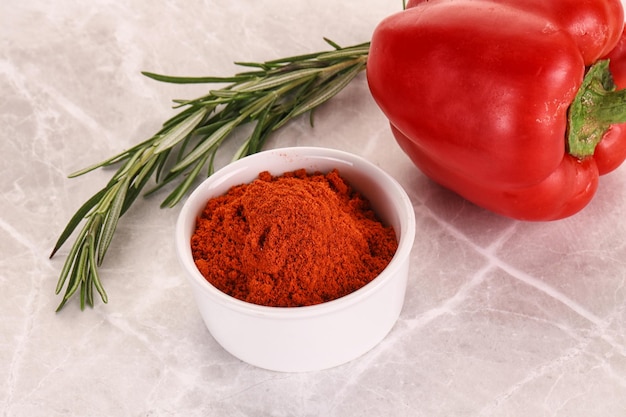 Pâte de paprika rouge à la poudre, assaisonnement aromatique