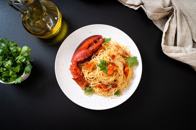 Pâtes all&#39;astice ou spaghetti de homard