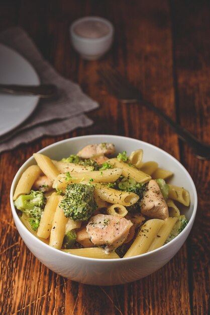 Pâtes au poulet et brocoli