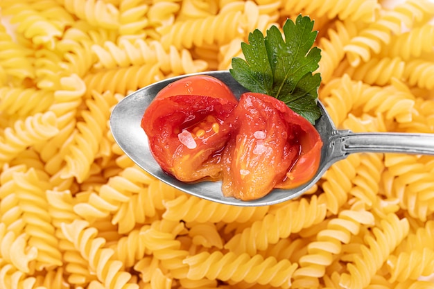 Pâtes aux tomates cerises et fusilli