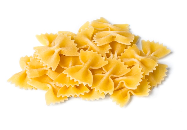 Pâtes Farfalle sur fond blanc