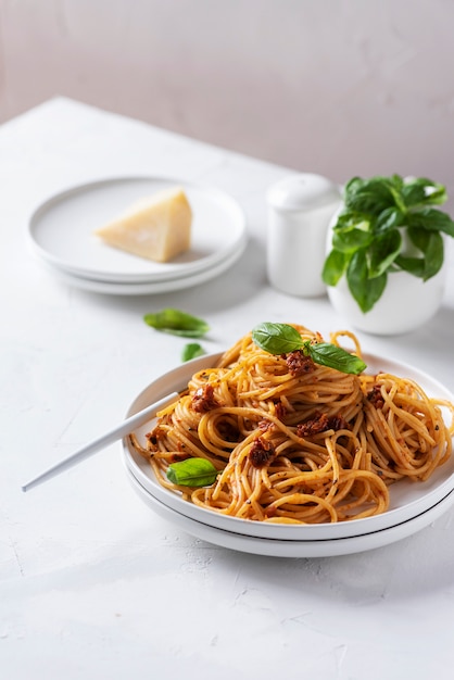 Pâtes italiennes aux tomates séchées