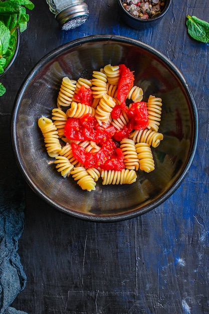 pâtes rotini sauce tomate