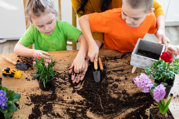 La patience est une caractéristique importante lors de l'enseignement aux enfants à la maison