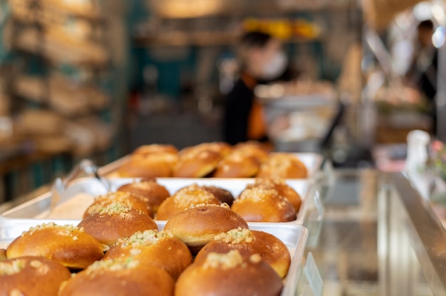 Pâtisserie à angle élevé sur disposition de plateau