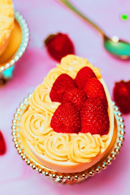 Pâtisserie isolée sur fond blanc