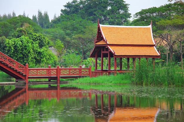 Pavillon de style thaïlandais