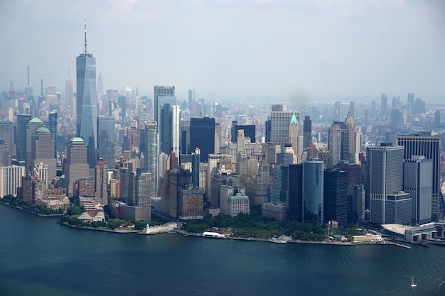 Paysage aérien de tour en hélicoptère de new york city manhattan