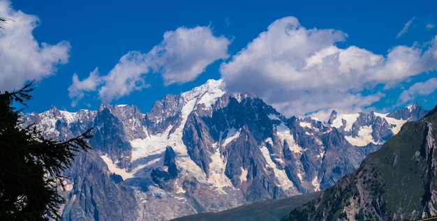 Photo paysage des alpes en italie en été