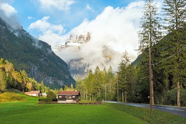 Photo paysage alpin de montagne en savoie france