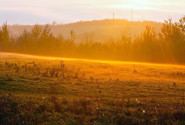 Photo paysage d'automne au lever du soleil