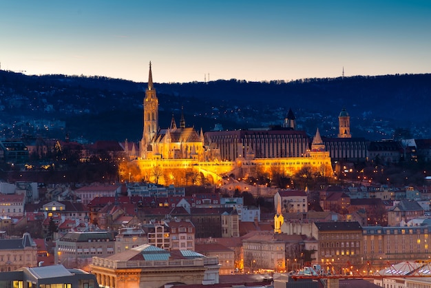 Paysage de Budapest la nuit