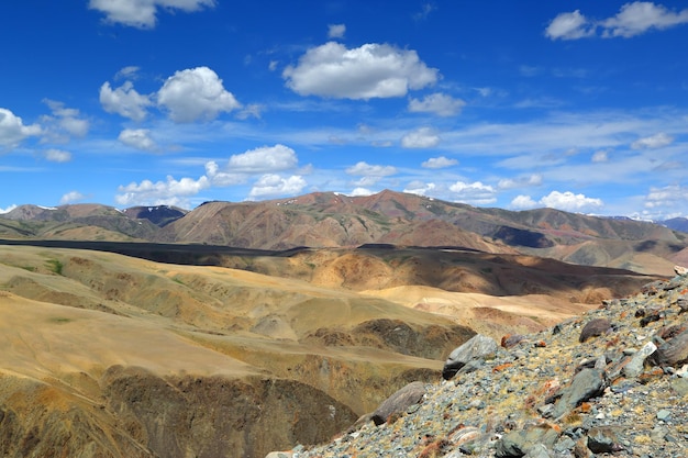 Paysage dans les montagnes de l'Altaï