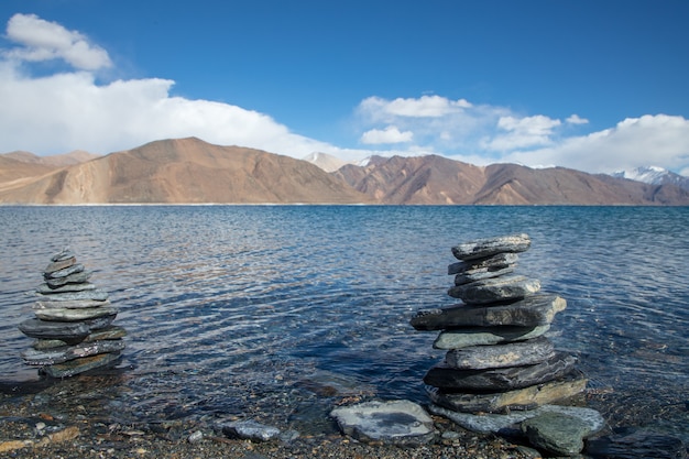 Paysage désertique sur l&#39;autoroute Leh à Himalaya, en Inde