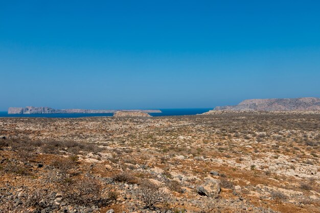 paysage désertique et nature de l'île de Gramvousa en Grèce