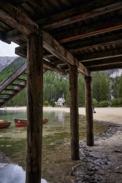 Paysage de dolomites, italie lac di braies .