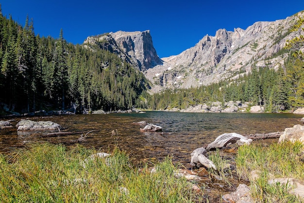 Paysage de Dream Lake dans le parc national des Rocheuses au Colorado