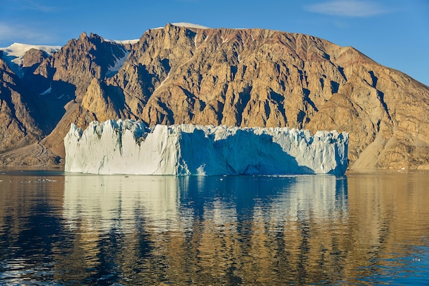 Paysage du Groenland avec iceberg