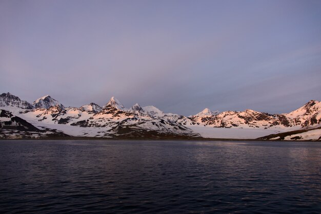 Paysage du matin en Géorgie du Sud