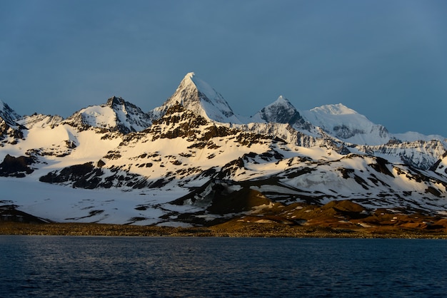 Paysage du matin en Géorgie du Sud