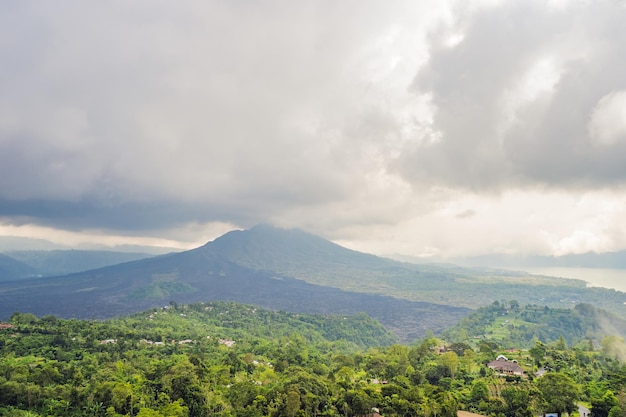 Paysage du volcan Batur sur l'île de Bali en Indonésie