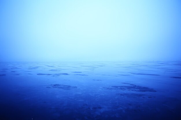 paysage de glace de fond de lac d'hiver, froid saisonnier abstrait