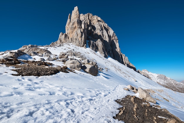 Paysage d&#39;hiver dans les montagnes Picos de Europa, Cantabrie, Espagne.