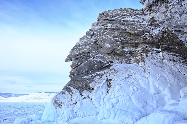 paysage d'hiver de l'île d'olkhon baïkal, russie saison d'hiver vue sur le lac baïkal