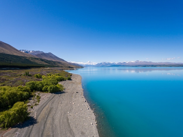 Paysage de lac et de montagne en Nouvelle-Zélande