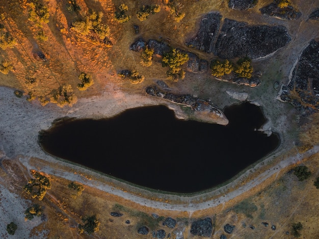 Paysage avec lagon à Dehesa de la Luz. Estrémadure. Espagne.