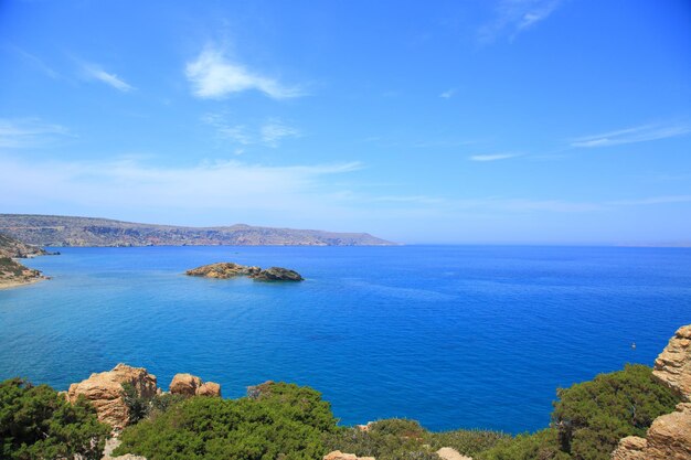 Paysage marin d'Elafonisi Crète tiré d'en haut