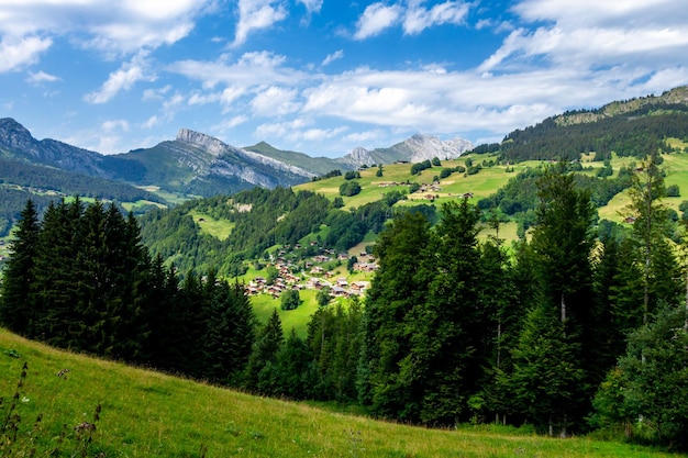 Paysage de montagne au Grand-Bornand, Haute-savoie, France