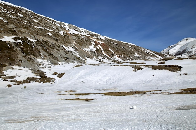 Photo paysage de montagne de campo felice abruzzo en italie