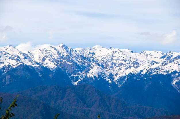 Paysage de montagne Egrisi, paysage d'hiver à Samegrelo, Géorgie