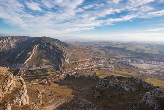Paysage de montagne de la gorge de Pancorbo à Burgos, en Espagne.
